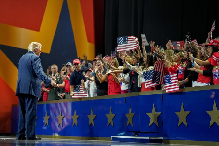Dallas Hosts Republican Midterm Convention